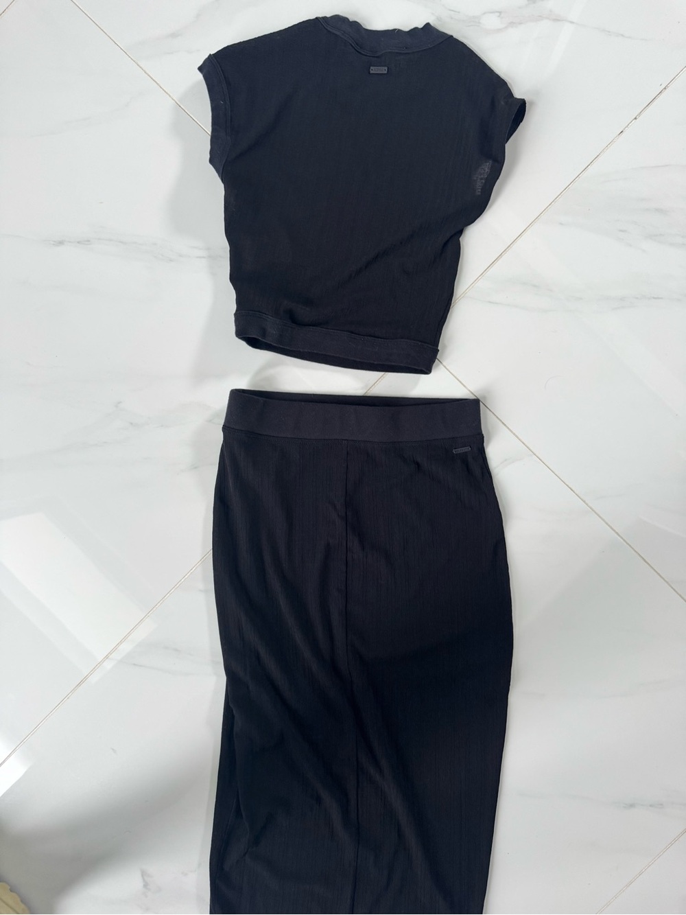 Kith Ribbed Two-Piece Set – XS 🏝️🏖️⛱️🔥 - Picture 4 of 5